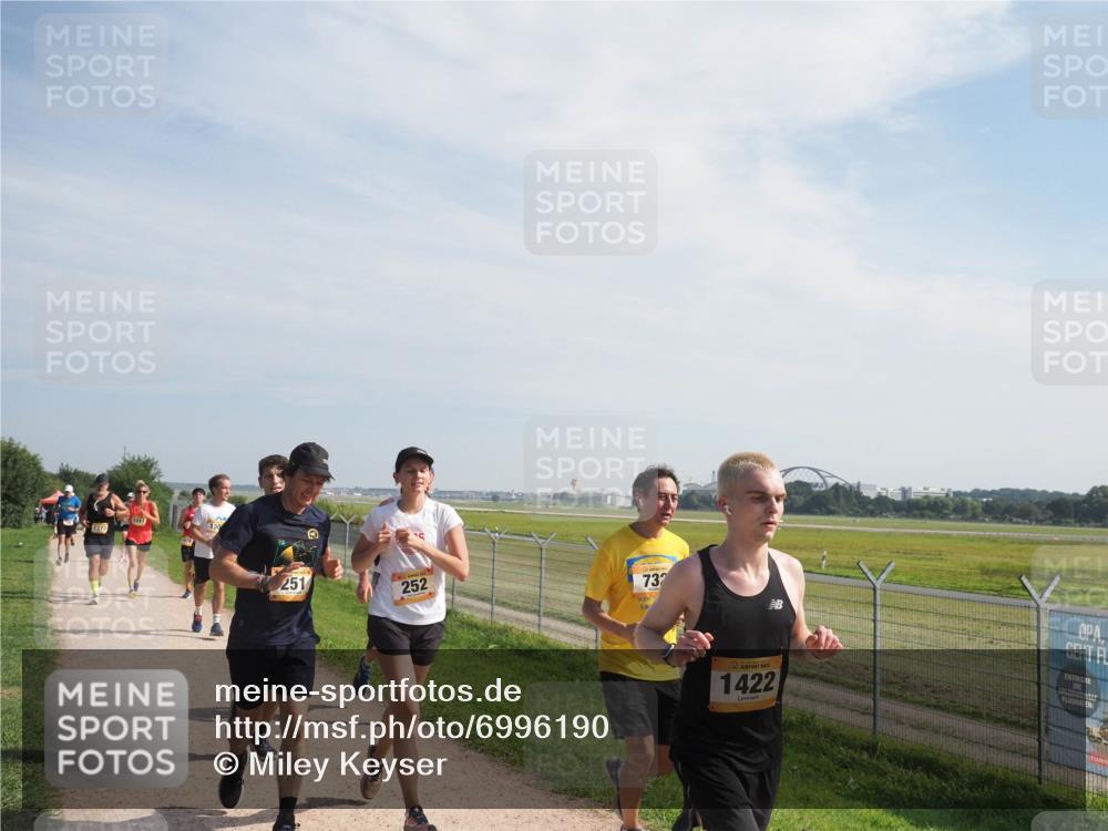 08.09.2024 - Airport Race Miley Keyser http://msf.ph/oto/6996190 08.09.2024 12:18:07 Laufen OLYMPUS, DIGITAL, CAMERA meine-sportfotos.de