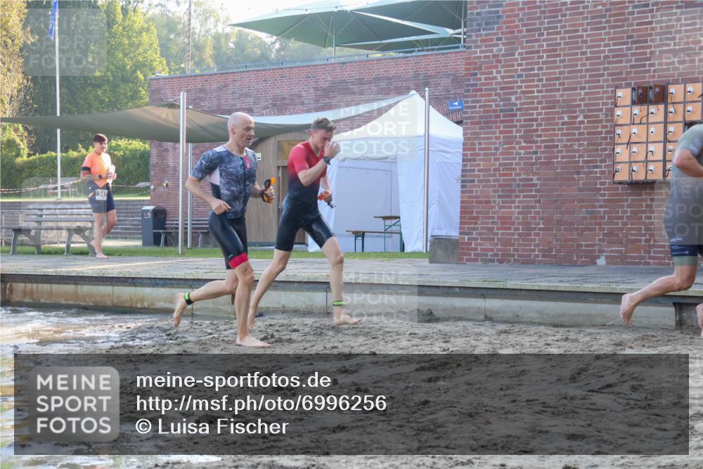 08.09.2024 - Stadtparktriathlon Luisa Fischer http://msf.ph/oto/6996256 08.09.2024 08:48:17 Schwimmen 6, 24, 27, 46, 57, 58, 60, 64 meine-sportfotos.de