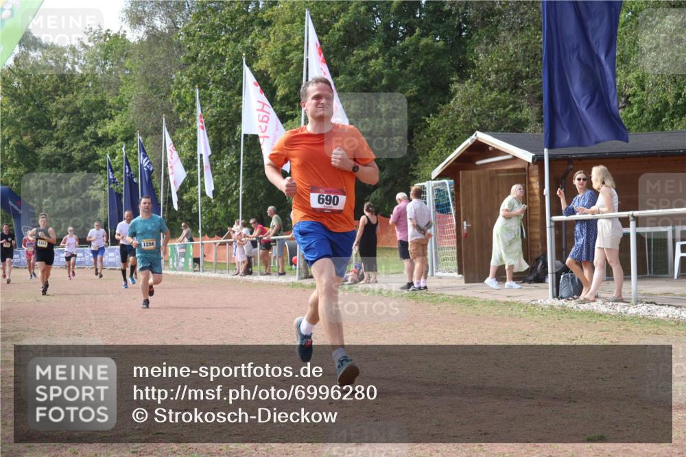 08.09.2024 - Airport Race Strokosch-Dieckow http://msf.ph/oto/6996280 08.09.2024 12:37:49 Ziel 536, 690, 1031, 1033, 1252, 1256, 1356, 1359, 3103 meine-sportfotos.de