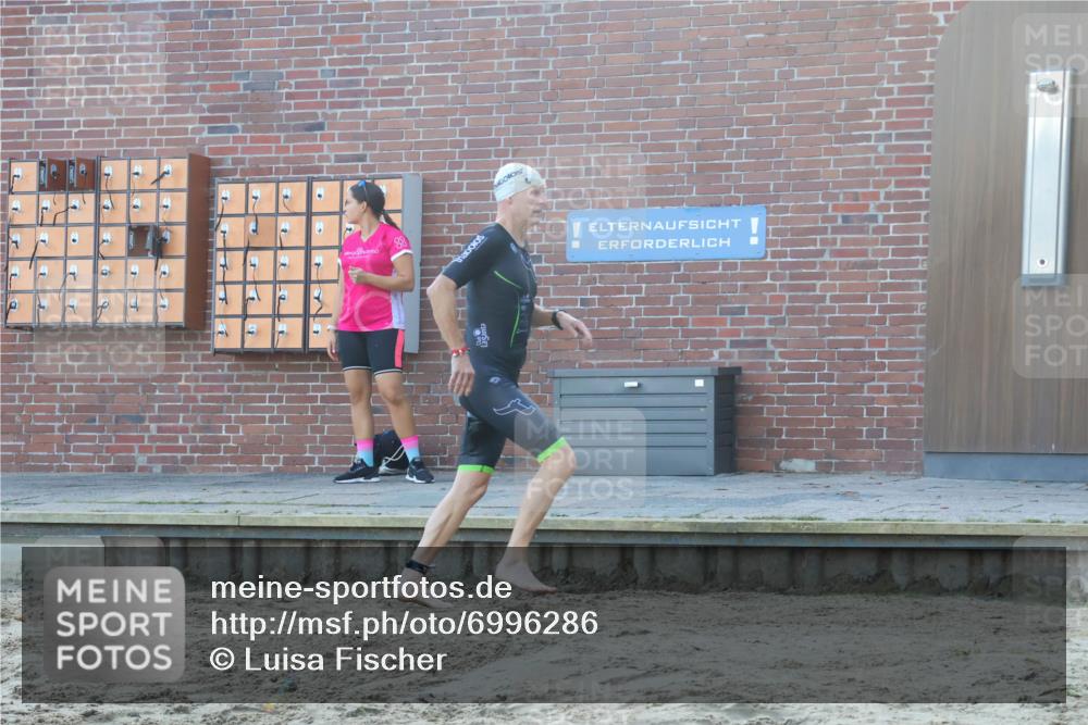 08.09.2024 - Stadtparktriathlon Luisa Fischer http://msf.ph/oto/6996286 08.09.2024 08:48:26 Schwimmen 6, 14, 61 meine-sportfotos.de