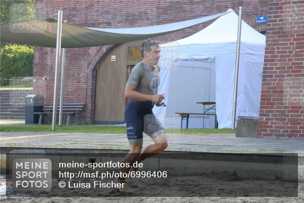 08.09.2024 - Stadtparktriathlon Luisa Fischer http://msf.ph/oto/6996406 08.09.2024 08:48:53 Schwimmen 16, 42 meine-sportfotos.de