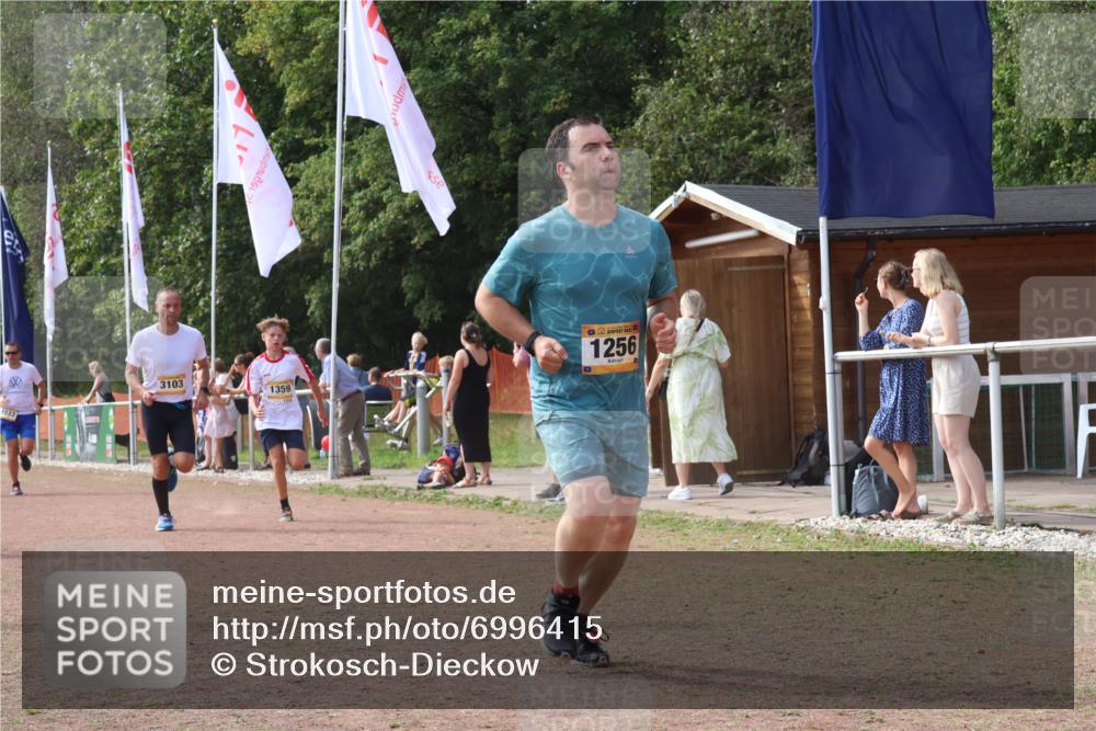 08.09.2024 - Airport Race Strokosch-Dieckow http://msf.ph/oto/6996415 08.09.2024 12:37:51 Ziel 536, 690, 1031, 1033, 1252, 1256, 1359, 3103 meine-sportfotos.de