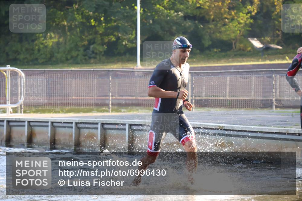 08.09.2024 - Stadtparktriathlon Luisa Fischer http://msf.ph/oto/6996430 08.09.2024 08:49:13 Schwimmen 88 meine-sportfotos.de