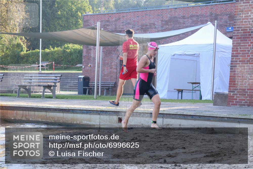 08.09.2024 - Stadtparktriathlon Luisa Fischer http://msf.ph/oto/6996625 08.09.2024 08:57:29 Schwimmen 99, 106, 126 meine-sportfotos.de