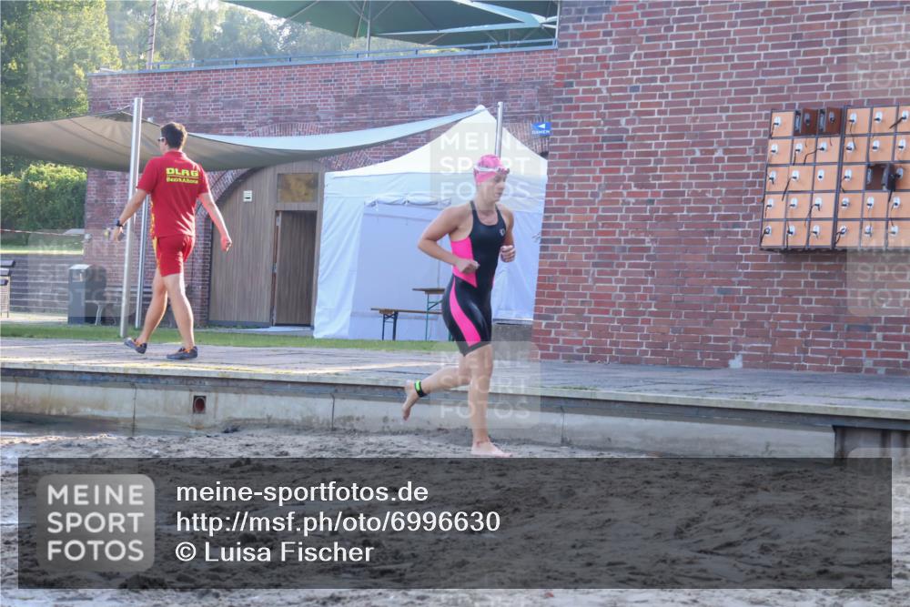 08.09.2024 - Stadtparktriathlon Luisa Fischer http://msf.ph/oto/6996630 08.09.2024 08:57:29 Schwimmen 99, 106, 126 meine-sportfotos.de