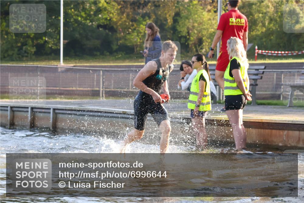 08.09.2024 - Stadtparktriathlon Luisa Fischer http://msf.ph/oto/6996644 08.09.2024 08:57:33 Schwimmen 99, 106, 126 meine-sportfotos.de