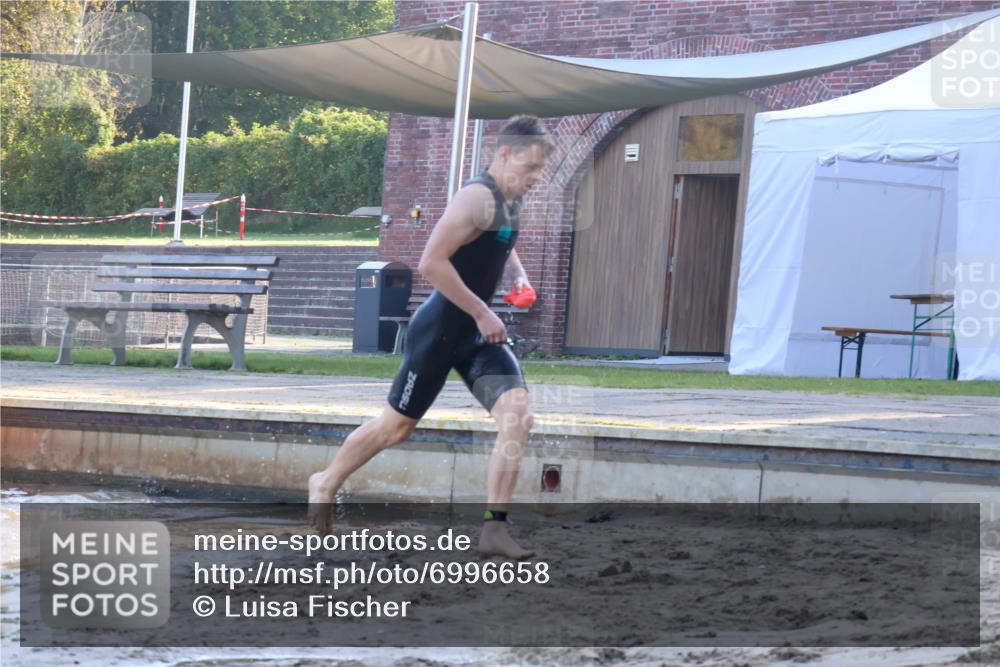 08.09.2024 - Stadtparktriathlon Luisa Fischer http://msf.ph/oto/6996658 08.09.2024 08:57:34 Schwimmen 99, 106, 126 meine-sportfotos.de