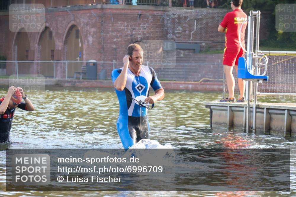 08.09.2024 - Stadtparktriathlon Luisa Fischer http://msf.ph/oto/6996709 08.09.2024 08:58:04 Schwimmen 102, 158 meine-sportfotos.de