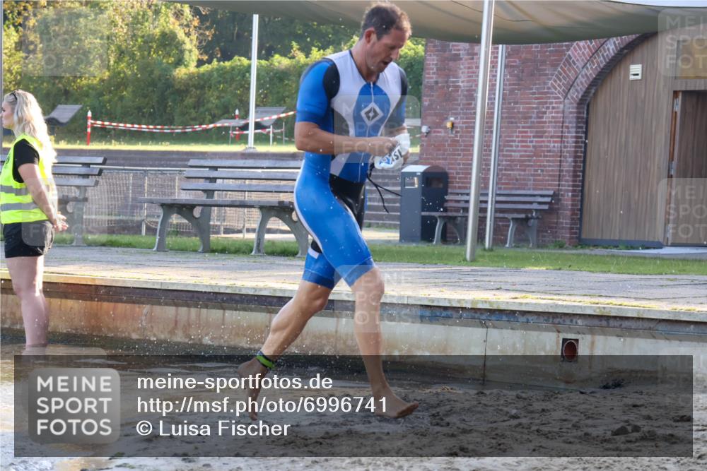 08.09.2024 - Stadtparktriathlon Luisa Fischer http://msf.ph/oto/6996741 08.09.2024 08:58:08 Schwimmen 102, 158 meine-sportfotos.de