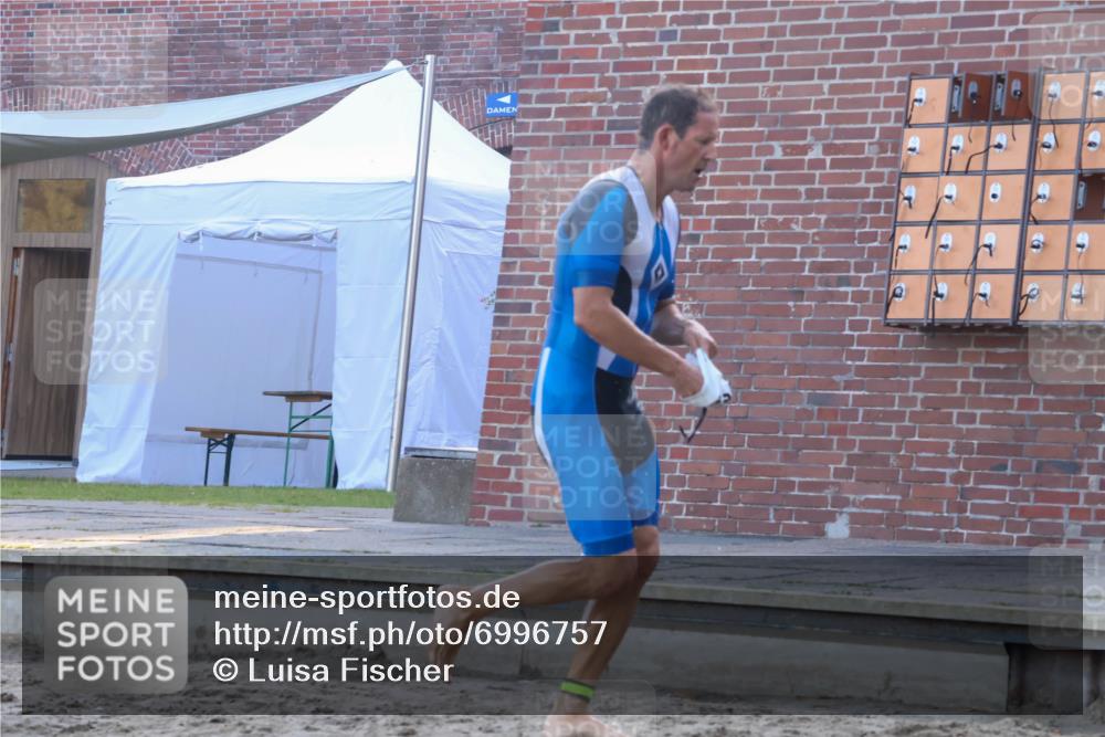 08.09.2024 - Stadtparktriathlon Luisa Fischer http://msf.ph/oto/6996757 08.09.2024 08:58:09 Schwimmen 102, 158 meine-sportfotos.de