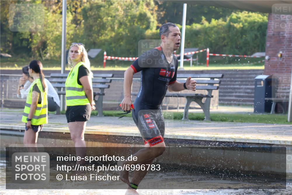 08.09.2024 - Stadtparktriathlon Luisa Fischer http://msf.ph/oto/6996783 08.09.2024 08:58:13 Schwimmen 102, 158 meine-sportfotos.de