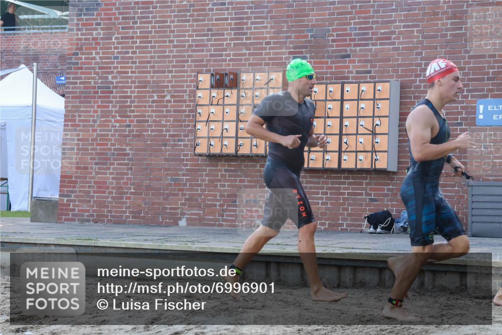 08.09.2024 - Stadtparktriathlon Luisa Fischer http://msf.ph/oto/6996901 08.09.2024 08:58:36 Schwimmen 90, 91, 92, 93, 105, 108, 112, 120, 123, 125 meine-sportfotos.de
