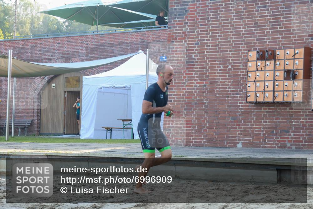 08.09.2024 - Stadtparktriathlon Luisa Fischer http://msf.ph/oto/6996909 08.09.2024 08:58:38 Schwimmen 90, 91, 92, 93, 98, 105, 108, 112, 120, 123, 125, 127 meine-sportfotos.de
