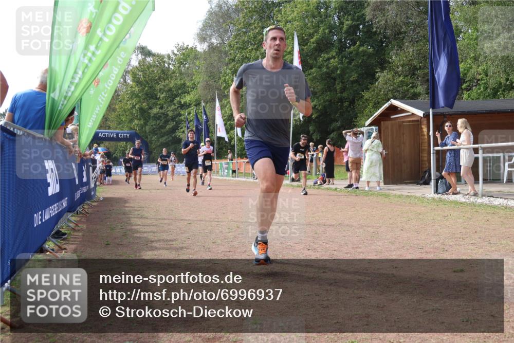 08.09.2024 - Airport Race Strokosch-Dieckow http://msf.ph/oto/6996937 08.09.2024 12:38:07 Ziel 166, 406, 417, 461, 660, 878, 1222, 1489, 3137 meine-sportfotos.de