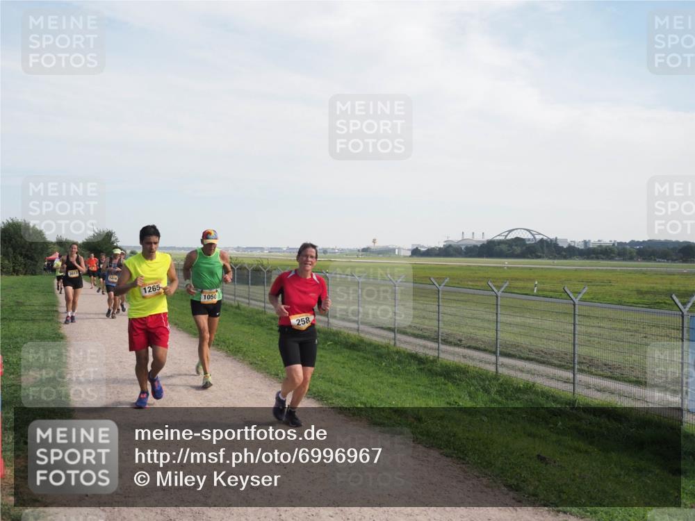 08.09.2024 - Airport Race Miley Keyser http://msf.ph/oto/6996967 08.09.2024 12:19:10 Laufen OLYMPUS, DIGITAL, CAMERA meine-sportfotos.de