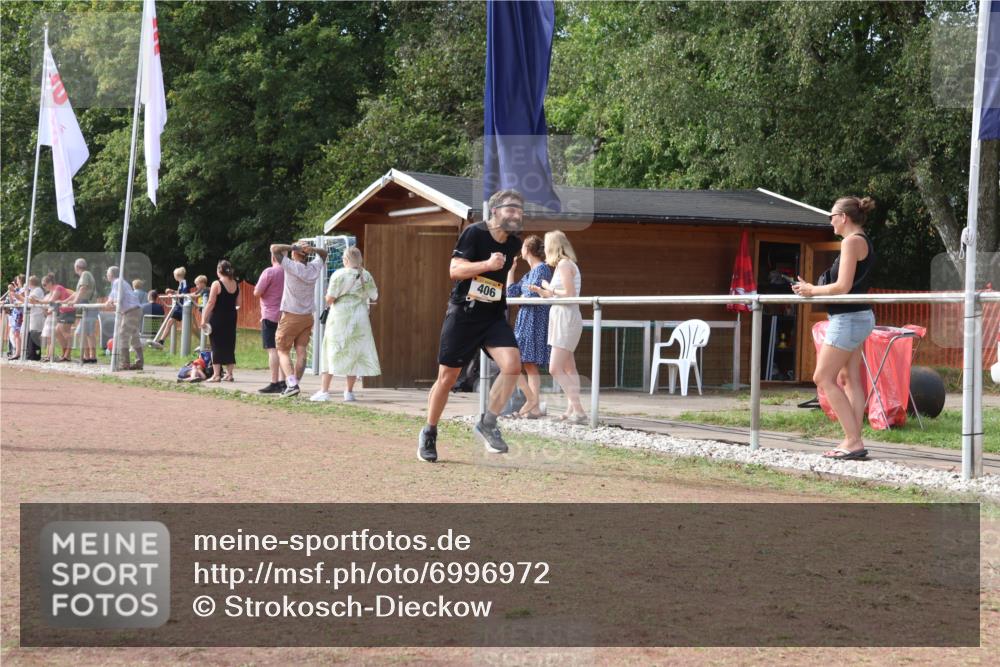 08.09.2024 - Airport Race Strokosch-Dieckow http://msf.ph/oto/6996972 08.09.2024 12:38:08 Ziel 166, 406, 417, 461, 660, 878, 1222, 1489, 3137 meine-sportfotos.de