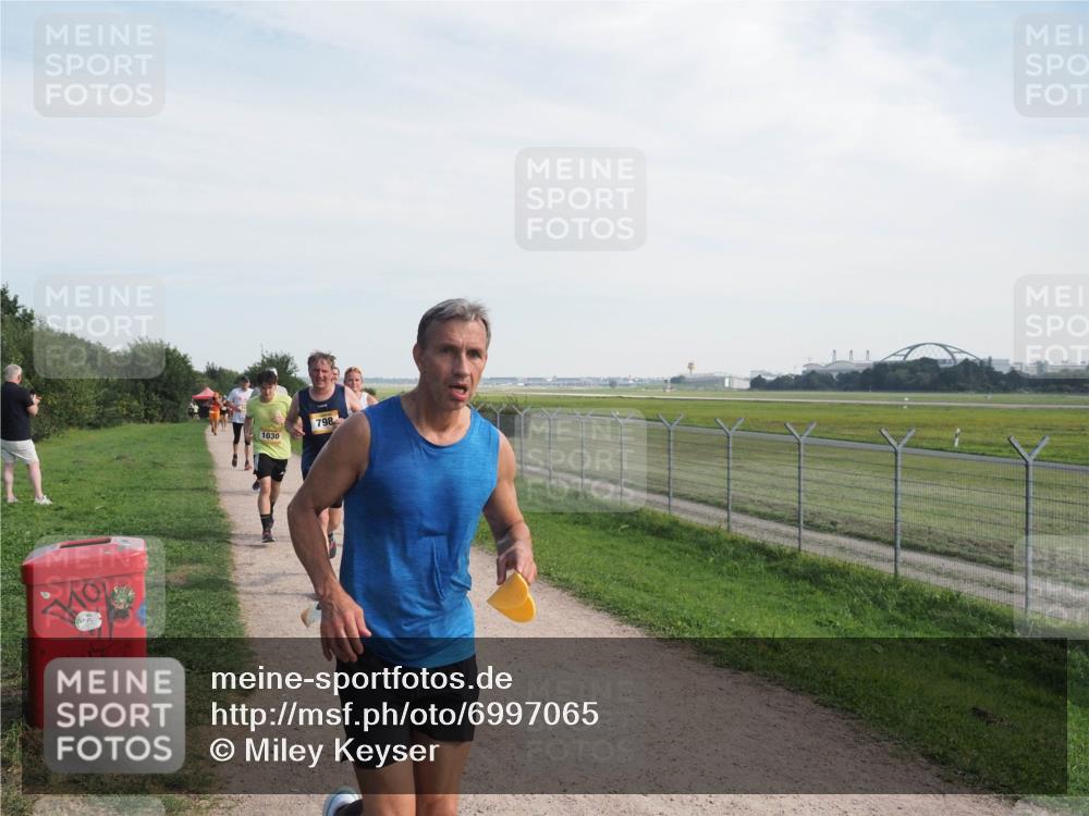 08.09.2024 - Airport Race Miley Keyser http://msf.ph/oto/6997065 08.09.2024 12:19:17 Laufen OLYMPUS, DIGITAL, CAMERA meine-sportfotos.de