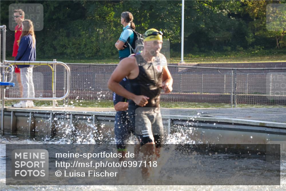 08.09.2024 - Stadtparktriathlon Luisa Fischer http://msf.ph/oto/6997118 08.09.2024 08:59:15 Schwimmen 94, 97, 109, 113, 117, 119 meine-sportfotos.de