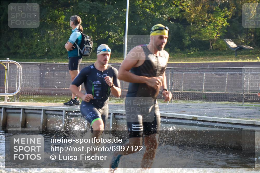 08.09.2024 - Stadtparktriathlon Luisa Fischer http://msf.ph/oto/6997122 08.09.2024 08:59:15 Schwimmen 94, 97, 109, 113, 117, 119 meine-sportfotos.de