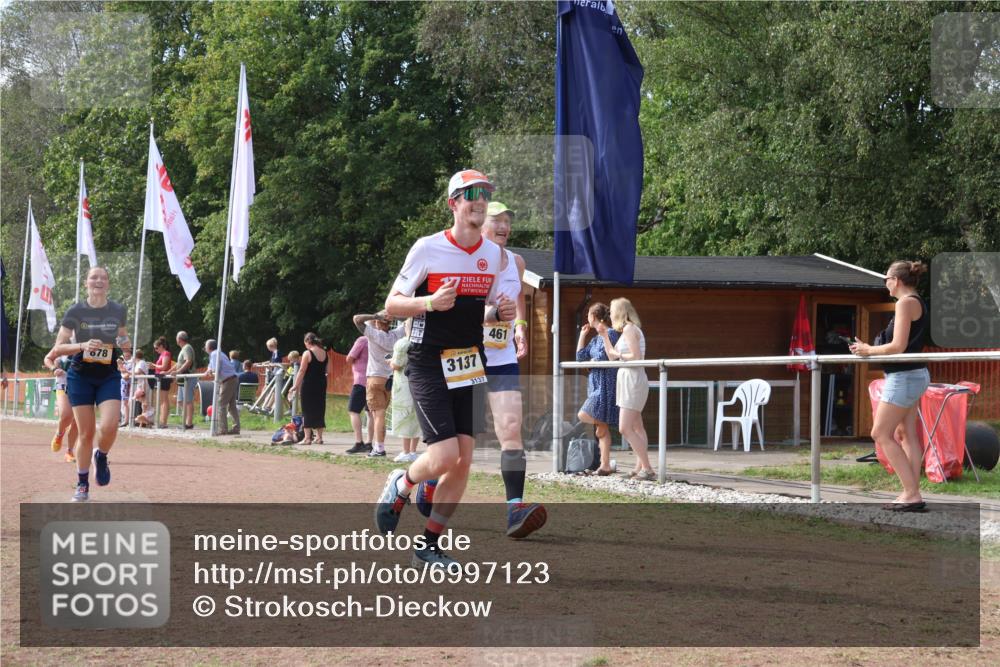 08.09.2024 - Airport Race Strokosch-Dieckow http://msf.ph/oto/6997123 08.09.2024 12:38:12 Ziel 54, 166, 461, 660, 878, 1112, 1222, 1489, 1537, 3137 meine-sportfotos.de