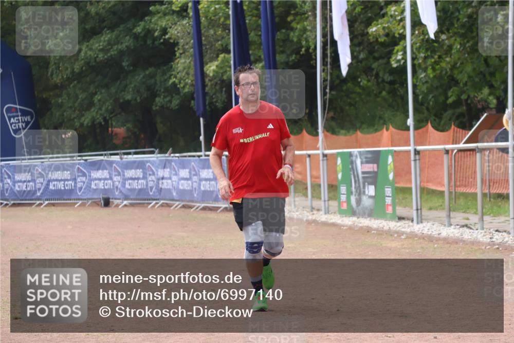 08.09.2024 - Airport Race Strokosch-Dieckow http://msf.ph/oto/6997140 08.09.2024 13:27:41 Ziel 1045 meine-sportfotos.de