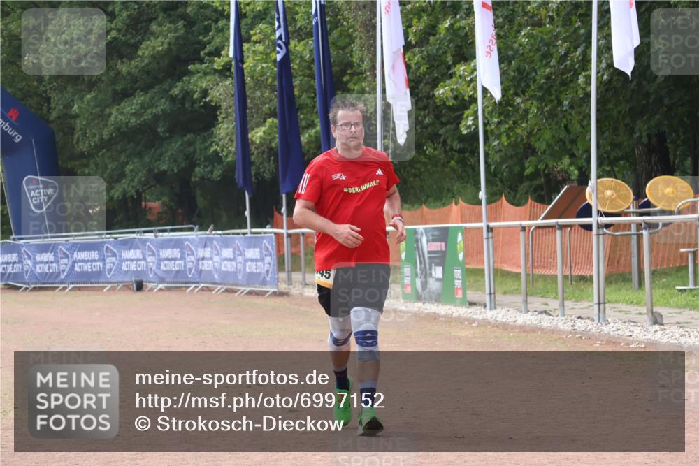 08.09.2024 - Airport Race Strokosch-Dieckow http://msf.ph/oto/6997152 08.09.2024 13:27:42 Ziel 1045 meine-sportfotos.de