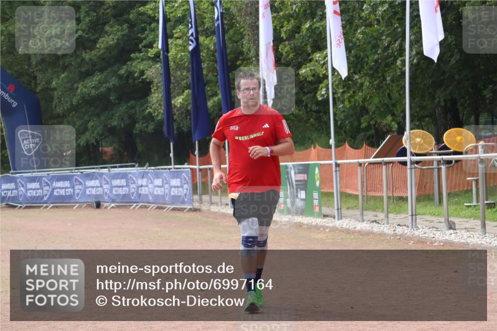 08.09.2024 - Airport Race Strokosch-Dieckow http://msf.ph/oto/6997164 08.09.2024 13:27:42 Ziel 1045 meine-sportfotos.de