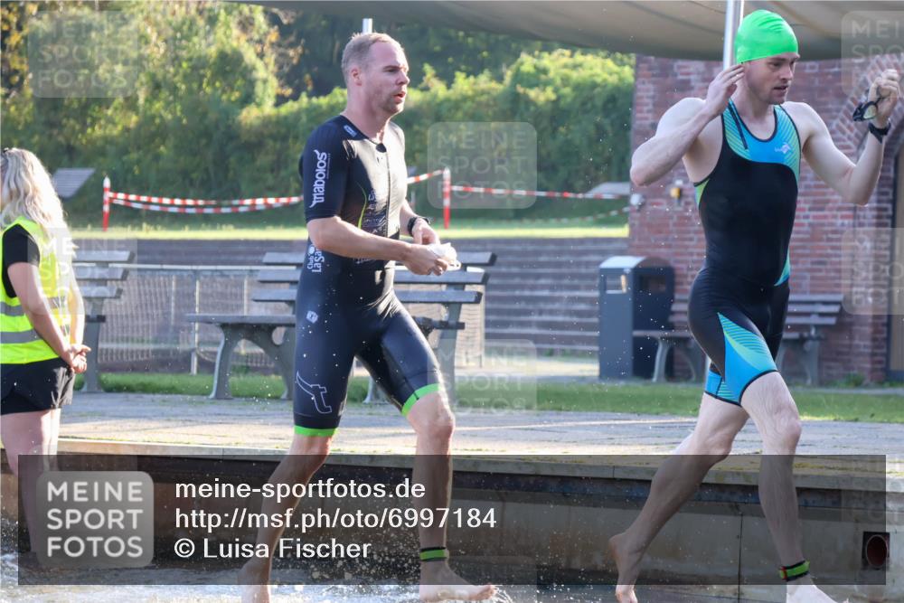 08.09.2024 - Stadtparktriathlon Luisa Fischer http://msf.ph/oto/6997184 08.09.2024 08:59:23 Schwimmen 97, 109, 113, 117, 119, 128 meine-sportfotos.de
