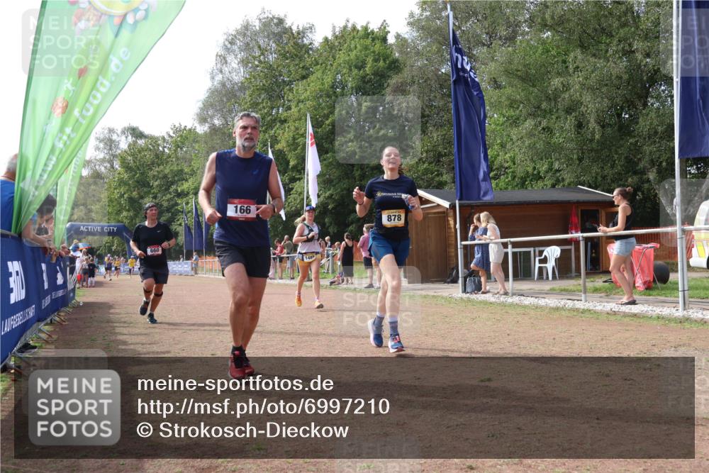 08.09.2024 - Airport Race Strokosch-Dieckow http://msf.ph/oto/6997210 08.09.2024 12:38:14 Ziel 54, 166, 461, 660, 878, 1009, 1112, 1489, 1537, 3137 meine-sportfotos.de