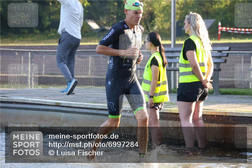 08.09.2024 - Stadtparktriathlon Luisa Fischer http://msf.ph/oto/6997284 08.09.2024 08:59:40 Schwimmen 107, 116, 124 meine-sportfotos.de