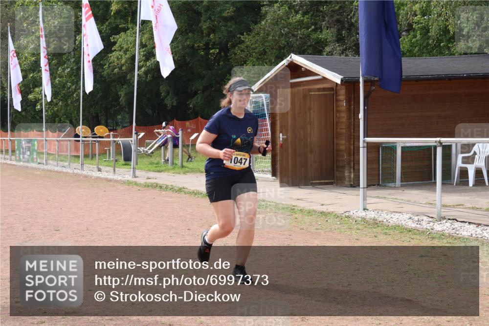 08.09.2024 - Airport Race Strokosch-Dieckow http://msf.ph/oto/6997373 08.09.2024 13:28:25 Ziel 1047 meine-sportfotos.de