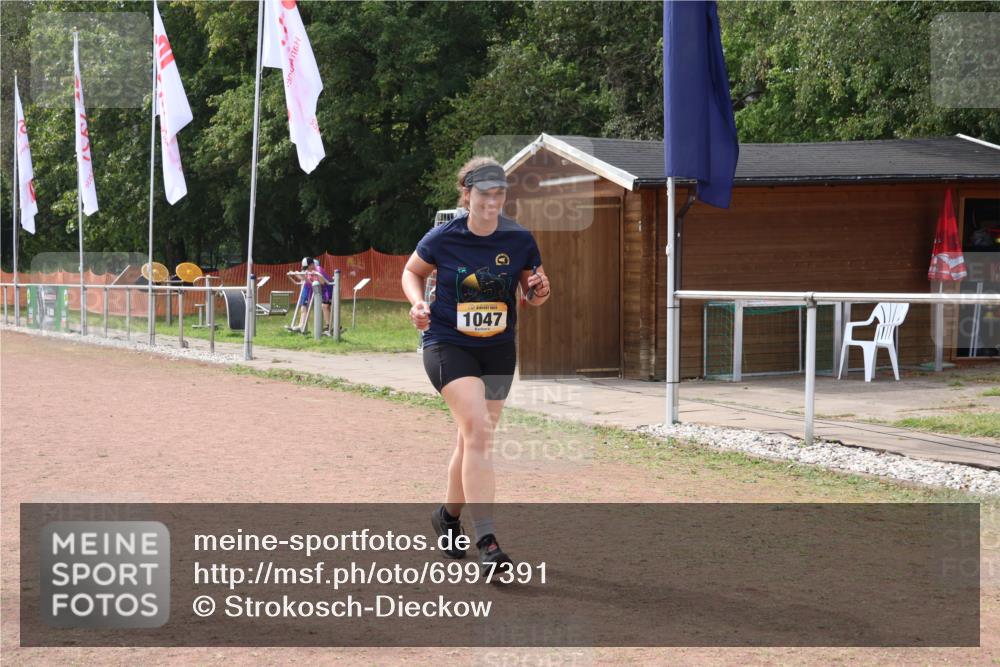 08.09.2024 - Airport Race Strokosch-Dieckow http://msf.ph/oto/6997391 08.09.2024 13:28:25 Ziel 1047 meine-sportfotos.de