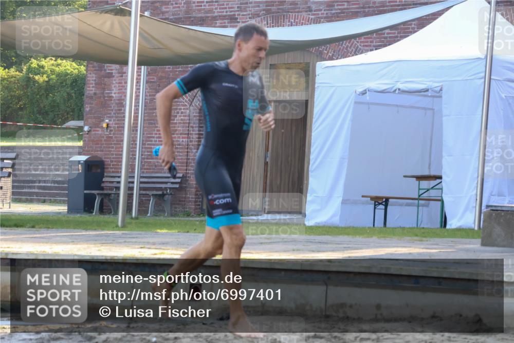 08.09.2024 - Stadtparktriathlon Luisa Fischer http://msf.ph/oto/6997401 08.09.2024 09:00:06 Schwimmen 121 meine-sportfotos.de