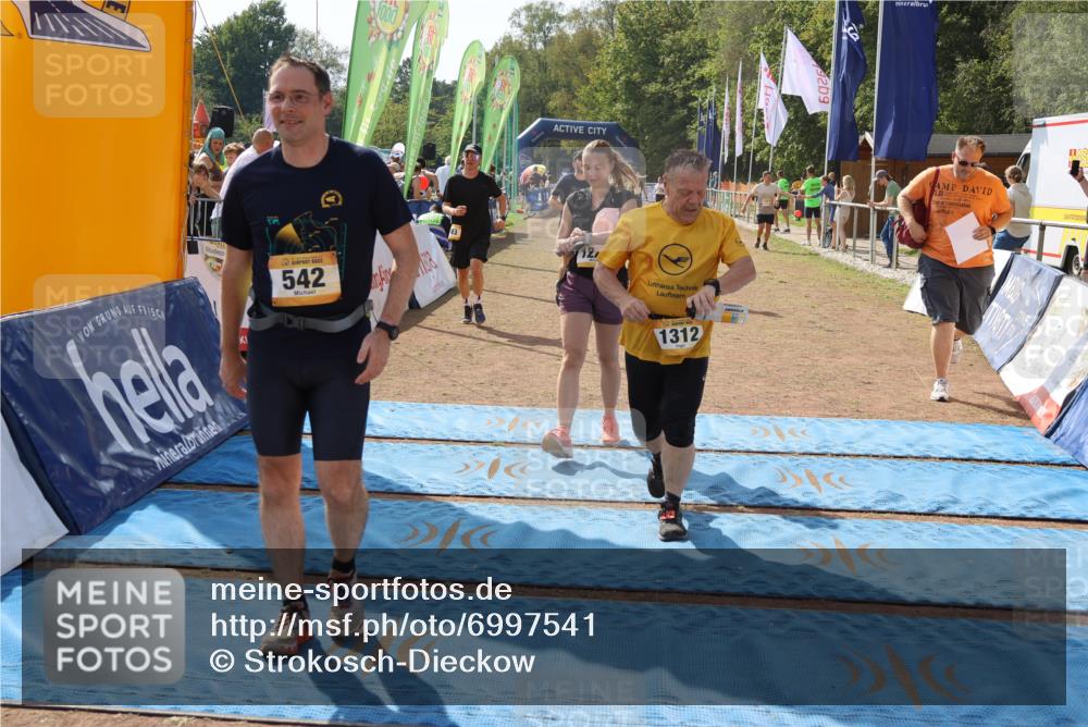 08.09.2024 - Airport Race Strokosch-Dieckow http://msf.ph/oto/6997541 08.09.2024 12:52:23 Ziel 391, 463, 542, 930, 971, 1090, 1226, 1312, 1345 meine-sportfotos.de