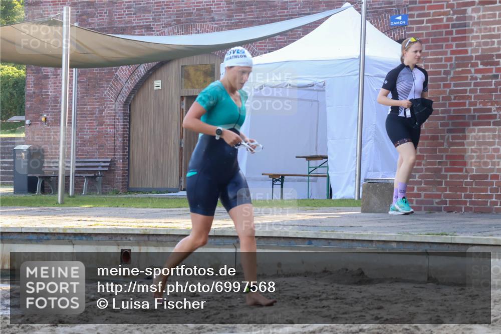 08.09.2024 - Stadtparktriathlon Luisa Fischer http://msf.ph/oto/6997568 08.09.2024 09:02:49 Schwimmen 100, 101 meine-sportfotos.de