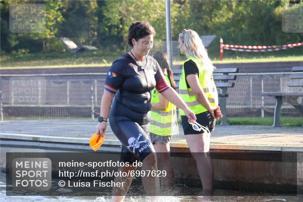 08.09.2024 - Stadtparktriathlon Luisa Fischer http://msf.ph/oto/6997629 08.09.2024 09:03:39 Schwimmen 95 meine-sportfotos.de