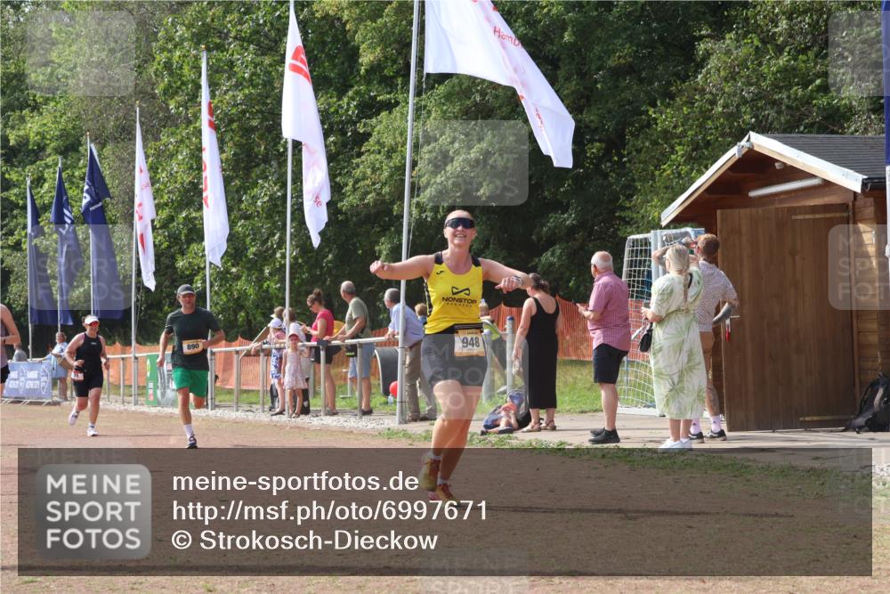 08.09.2024 - Airport Race Strokosch-Dieckow http://msf.ph/oto/6997671 08.09.2024 12:38:26 Ziel 78, 653, 890, 948, 1009, 3105 meine-sportfotos.de