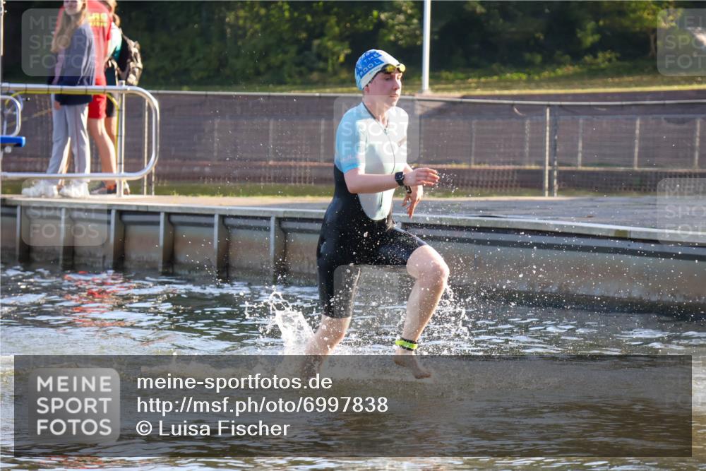 08.09.2024 - Stadtparktriathlon Luisa Fischer http://msf.ph/oto/6997838 08.09.2024 09:05:33 Schwimmen 159 meine-sportfotos.de