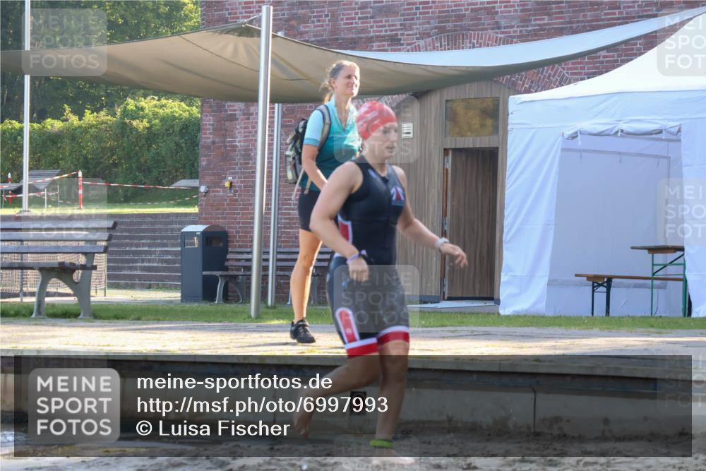 08.09.2024 - Stadtparktriathlon Luisa Fischer http://msf.ph/oto/6997993 08.09.2024 09:06:16 Schwimmen 153, 172 meine-sportfotos.de