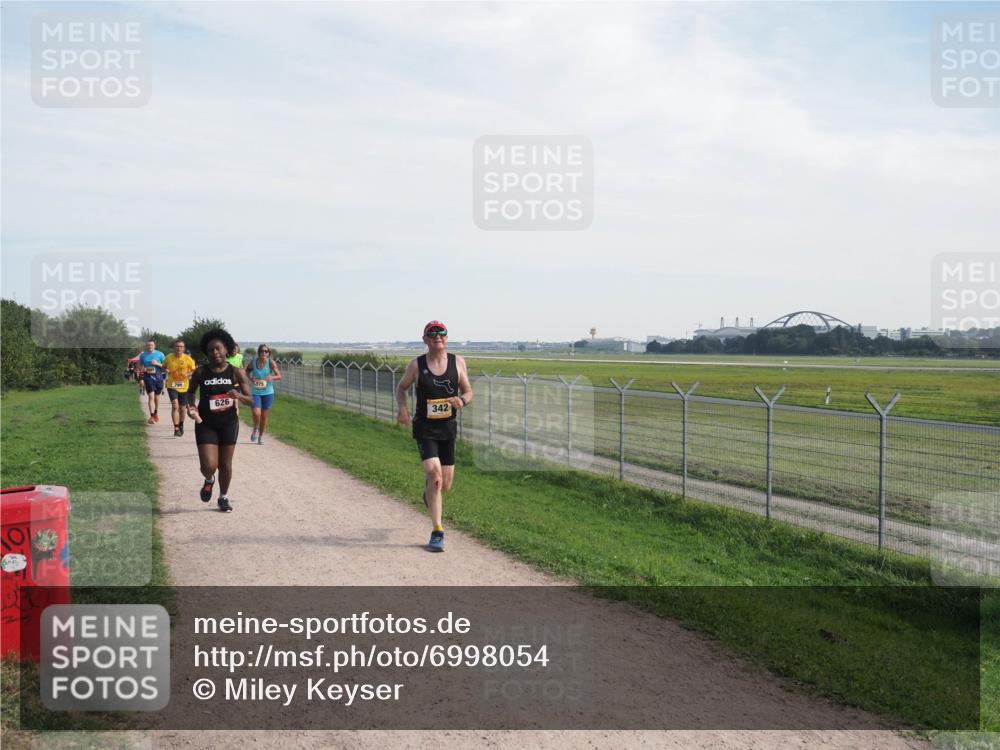 08.09.2024 - Airport Race Miley Keyser http://msf.ph/oto/6998054 08.09.2024 12:20:22 Laufen OLYMPUS, DIGITAL, CAMERA meine-sportfotos.de