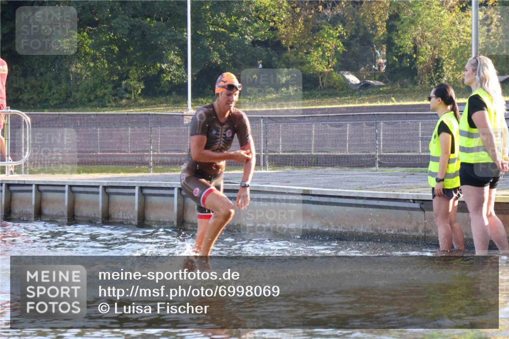 08.09.2024 - Stadtparktriathlon Luisa Fischer http://msf.ph/oto/6998069 08.09.2024 09:06:44 Schwimmen 138, 150 meine-sportfotos.de