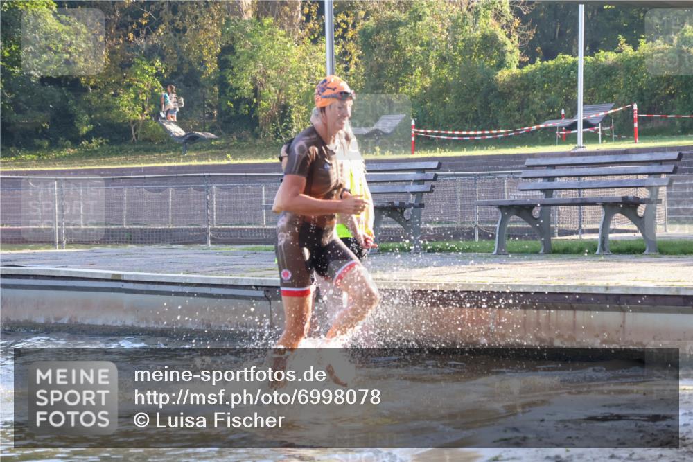 08.09.2024 - Stadtparktriathlon Luisa Fischer http://msf.ph/oto/6998078 08.09.2024 09:06:45 Schwimmen 138, 150, 163 meine-sportfotos.de