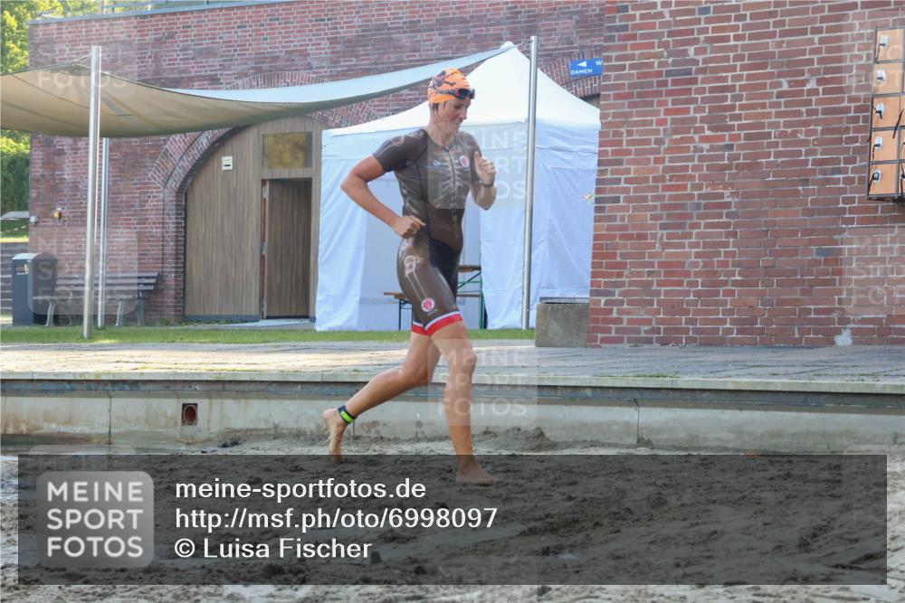 08.09.2024 - Stadtparktriathlon Luisa Fischer http://msf.ph/oto/6998097 08.09.2024 09:06:47 Schwimmen 138, 150, 163 meine-sportfotos.de