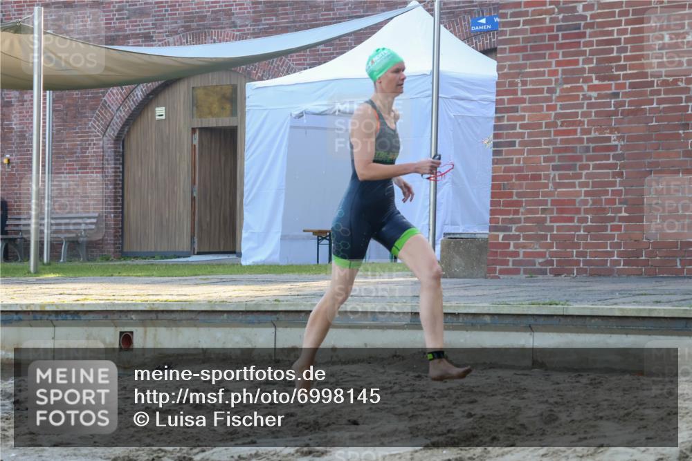 08.09.2024 - Stadtparktriathlon Luisa Fischer http://msf.ph/oto/6998145 08.09.2024 09:06:55 Schwimmen 140, 150, 151, 163 meine-sportfotos.de