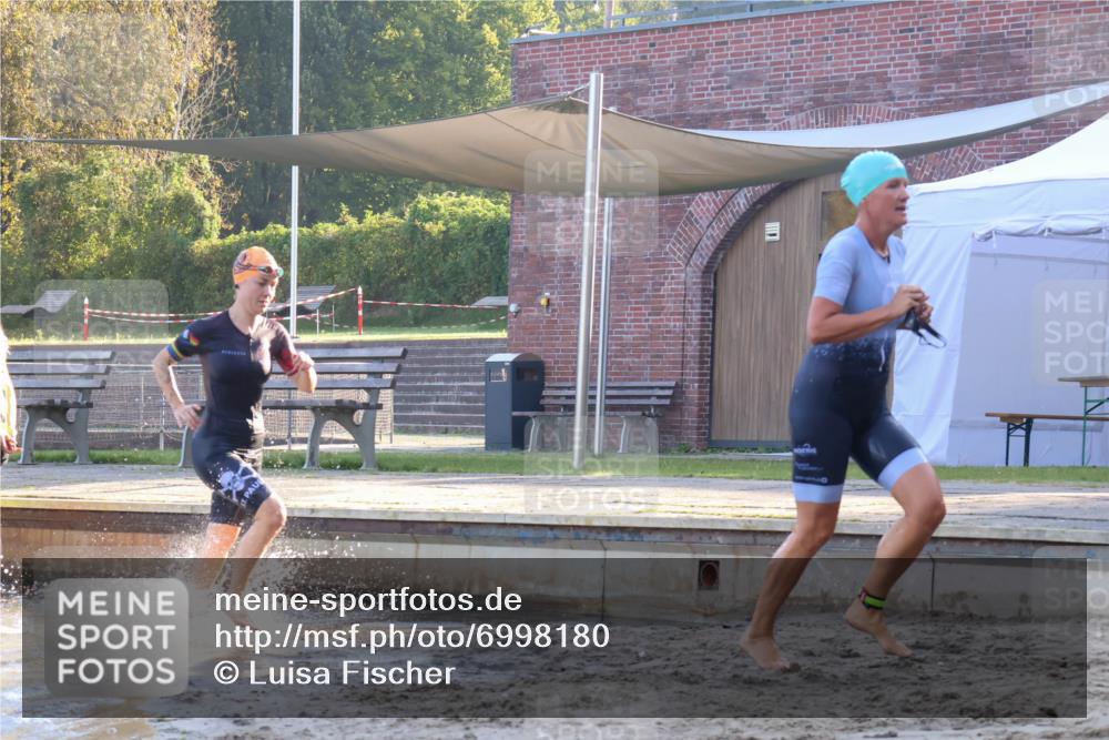08.09.2024 - Stadtparktriathlon Luisa Fischer http://msf.ph/oto/6998180 08.09.2024 09:07:01 Schwimmen 140, 151, 163 meine-sportfotos.de