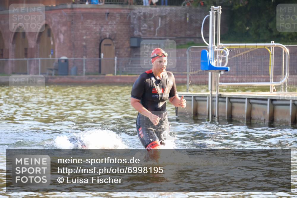 08.09.2024 - Stadtparktriathlon Luisa Fischer http://msf.ph/oto/6998195 08.09.2024 09:07:15 Schwimmen 157, 173 meine-sportfotos.de