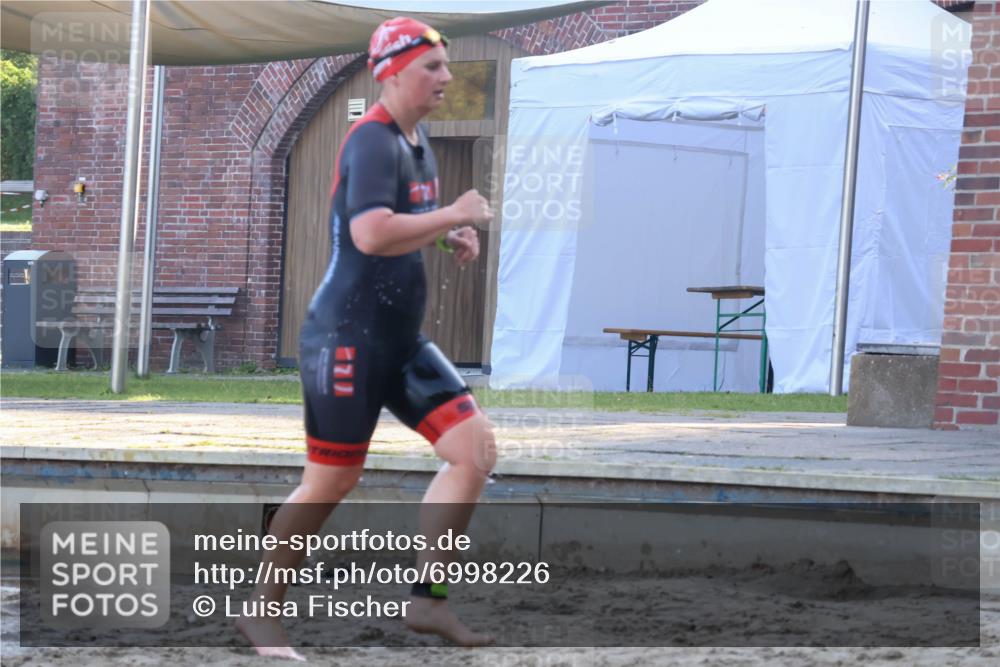 08.09.2024 - Stadtparktriathlon Luisa Fischer http://msf.ph/oto/6998226 08.09.2024 09:07:20 Schwimmen 144, 157, 173 meine-sportfotos.de