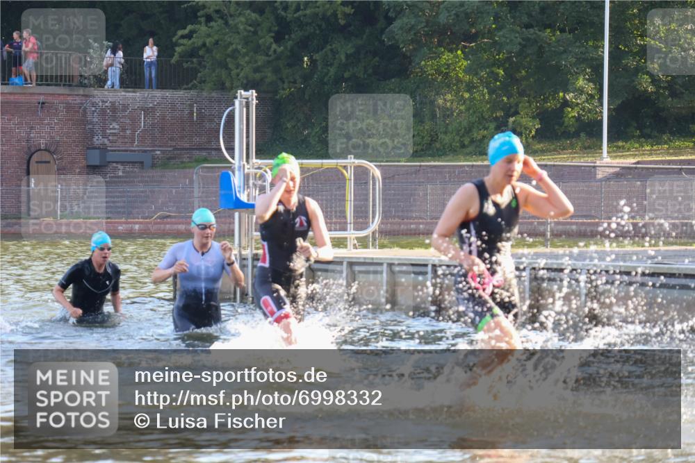 08.09.2024 - Stadtparktriathlon Luisa Fischer http://msf.ph/oto/6998332 08.09.2024 09:07:52 Schwimmen 52, 132, 134, 171 meine-sportfotos.de