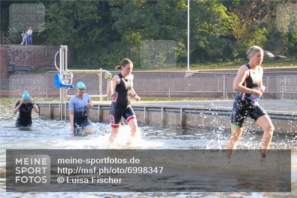08.09.2024 - Stadtparktriathlon Luisa Fischer http://msf.ph/oto/6998347 08.09.2024 09:07:53 Schwimmen 52, 132, 134, 156, 171 meine-sportfotos.de