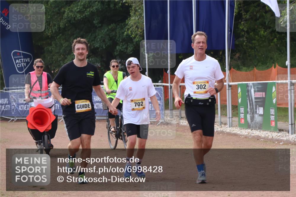 08.09.2024 - Airport Race Strokosch-Dieckow http://msf.ph/oto/6998428 08.09.2024 13:34:13 Ziel 302, 702 meine-sportfotos.de